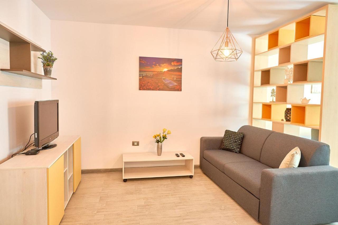 Orange Summer Apartment Alezzi Spa Pools beach Mamaia Buitenkant foto
