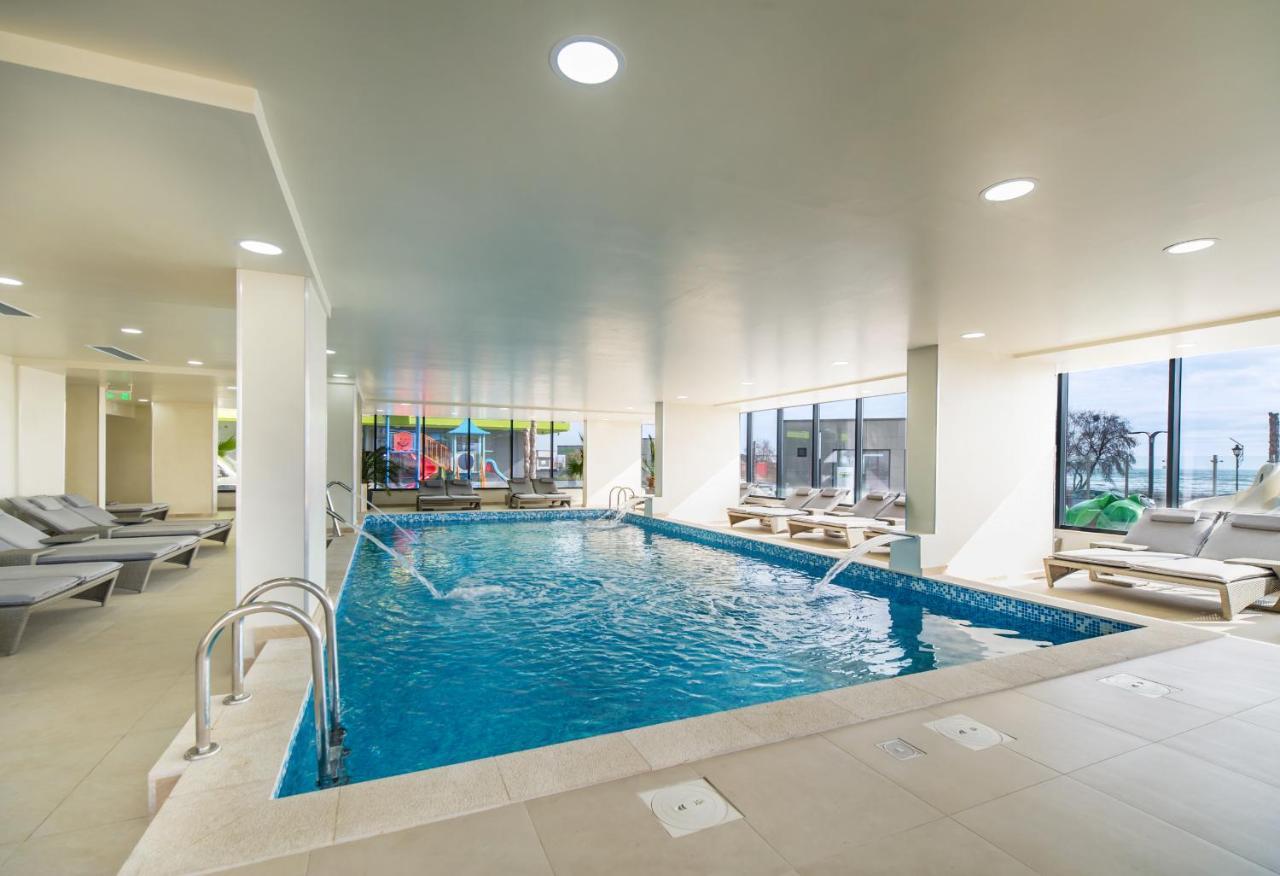 Orange Summer Apartment Alezzi Spa Pools beach Mamaia Buitenkant foto
